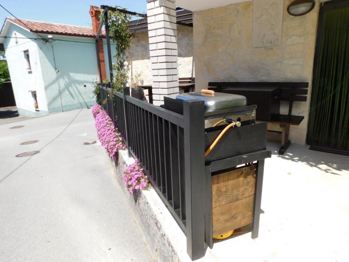 Kamnita Hisa Stari Klesar Villa Ilirska Bistrica Exterior foto